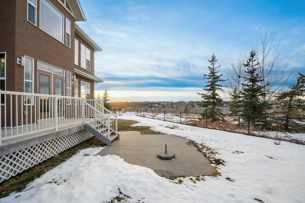 Villa Golden View Manor YYC Ferienhaus