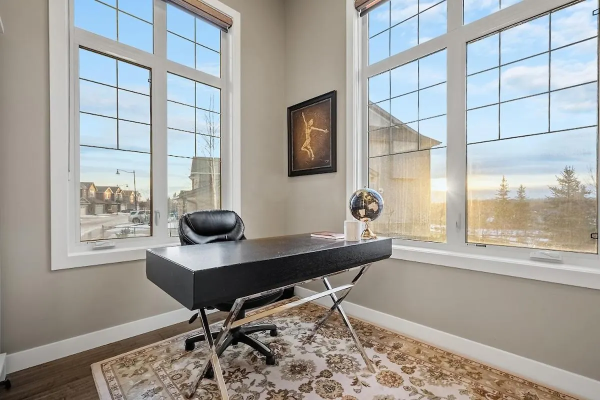Ferienhaus Villa Golden View Manor YYC