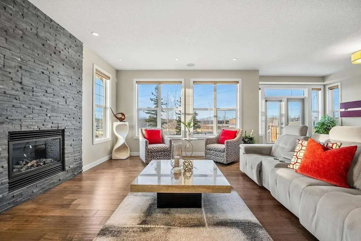 Villa Golden View Manor YYC